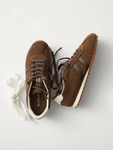 The Ivy Sneaker - ReVelvet™ Cinnamon