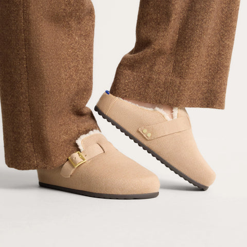 The Teddy Buckle Clog - Honey