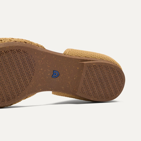 The D'Orsay Point - Camel Crochet