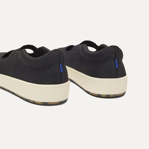 The Kids MJ Sneaker - Black