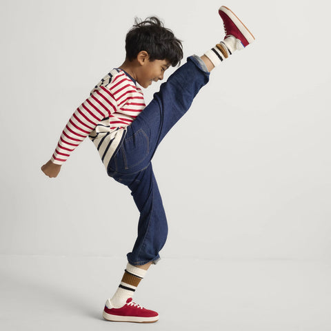 The Kids Stretch Sneaker - Firecracker