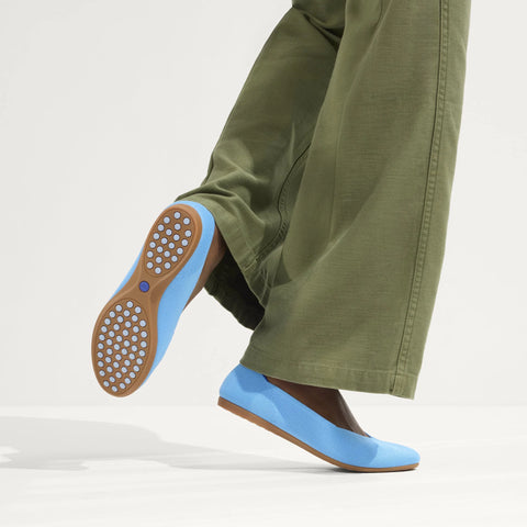 The Daily Flat - Robin Blue